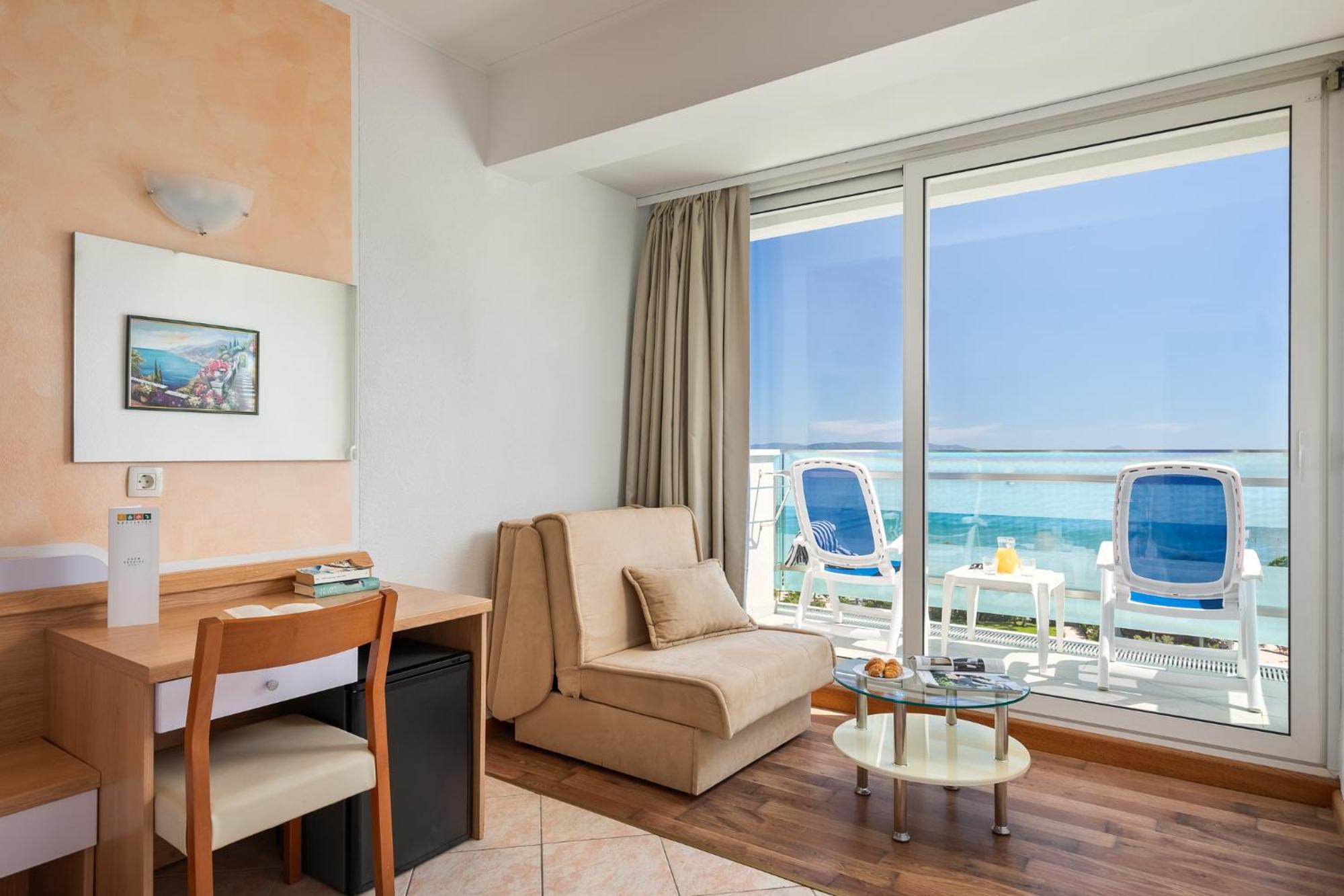 Hotel Mimosa Lido Palace - Maslinica Hotels & Resorts Rabac Bagian luar foto